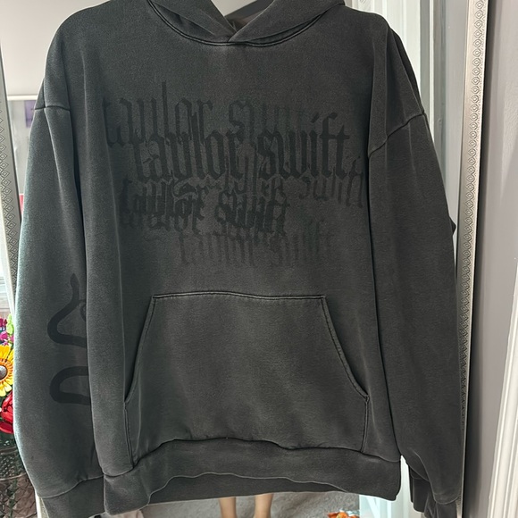 Taylor Swift Tops - Taylor Swift reputation hoodie